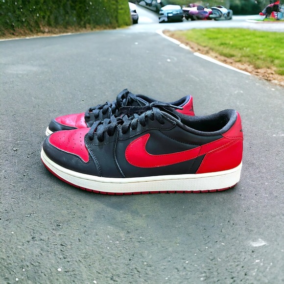 New Air Jordan 1 Retro Low Og 'Bred' - 705329-001 - Size 12 No Insoles